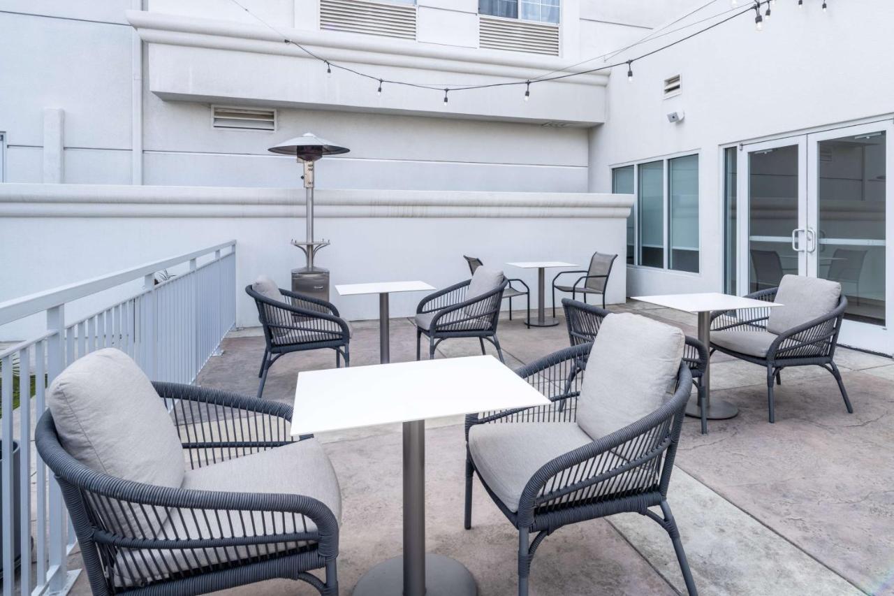 Hilton Garden Inn Μπέικερσφιλντ Εξωτερικό φωτογραφία