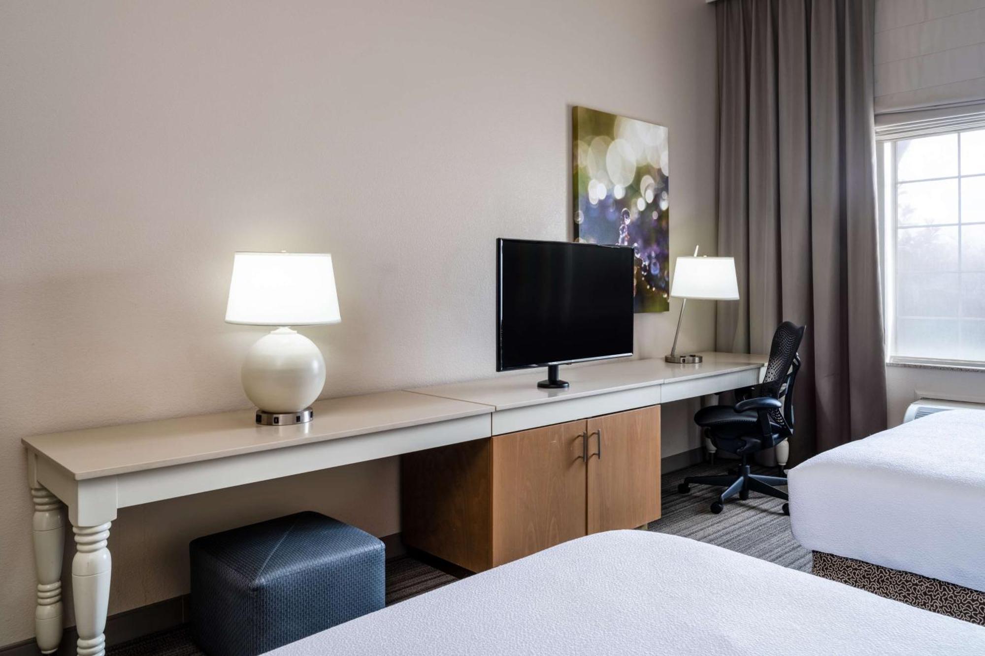 Hilton Garden Inn Μπέικερσφιλντ Εξωτερικό φωτογραφία