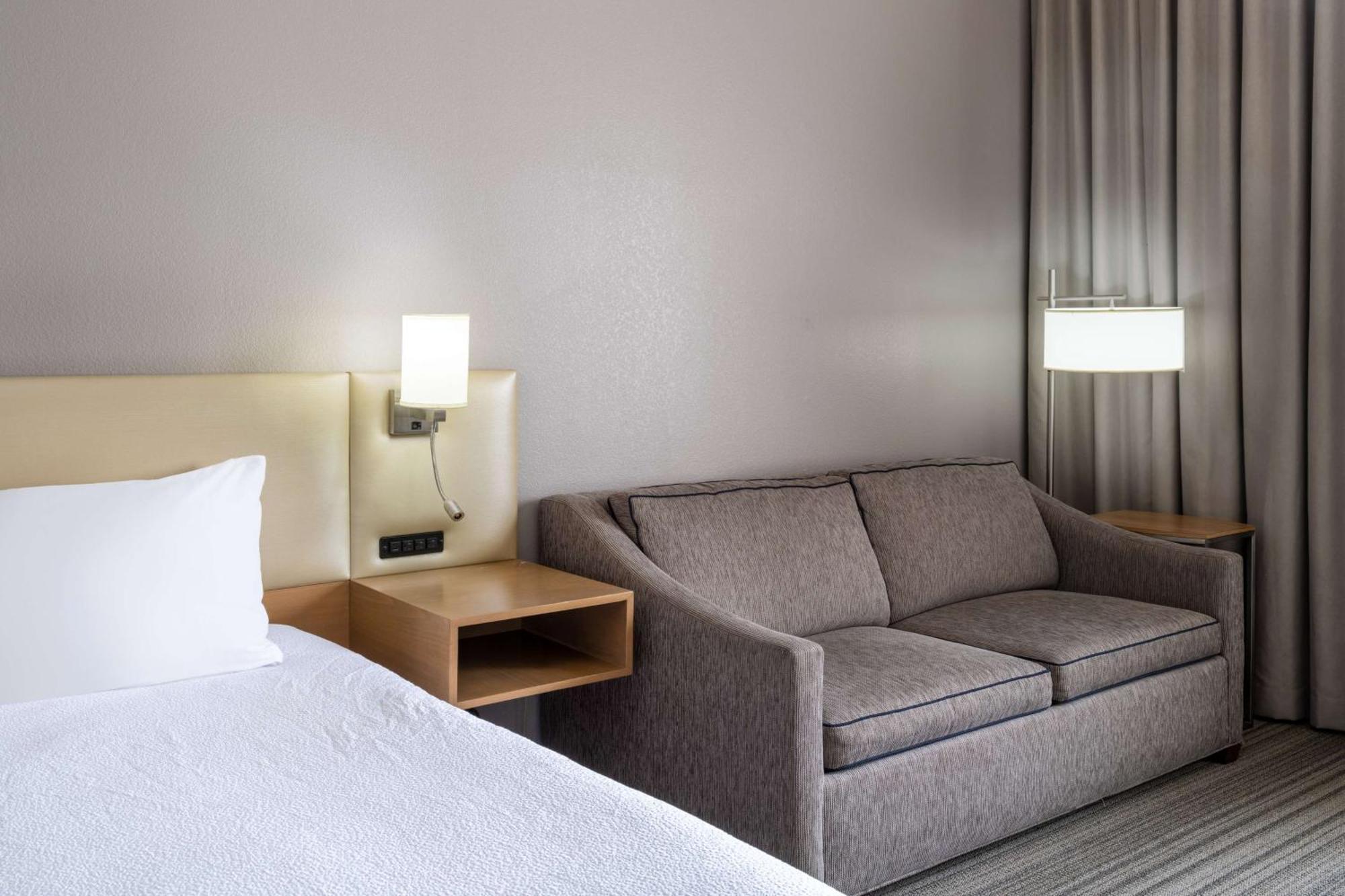 Hilton Garden Inn Μπέικερσφιλντ Εξωτερικό φωτογραφία