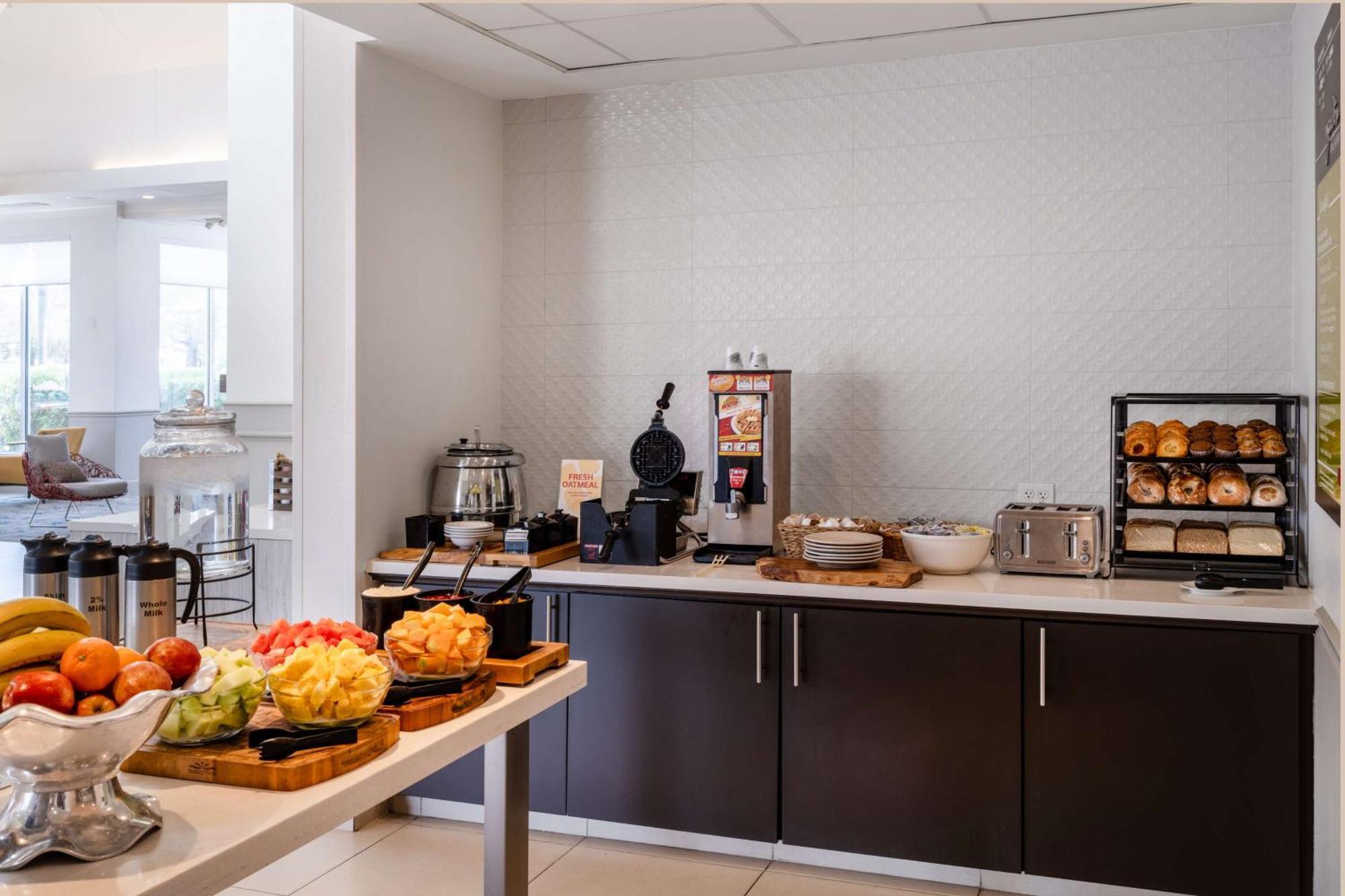 Hilton Garden Inn Μπέικερσφιλντ Εξωτερικό φωτογραφία