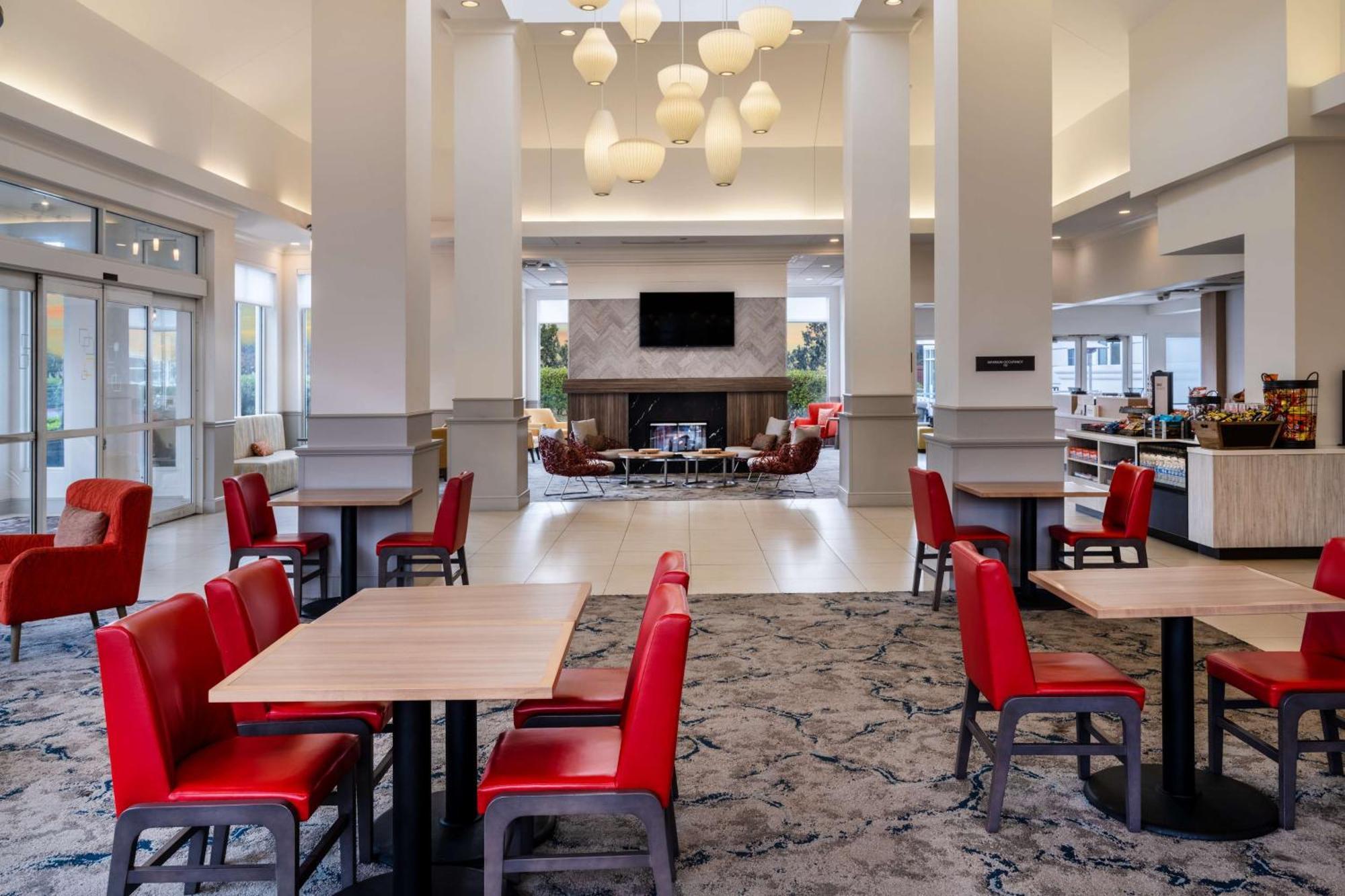 Hilton Garden Inn Μπέικερσφιλντ Εξωτερικό φωτογραφία