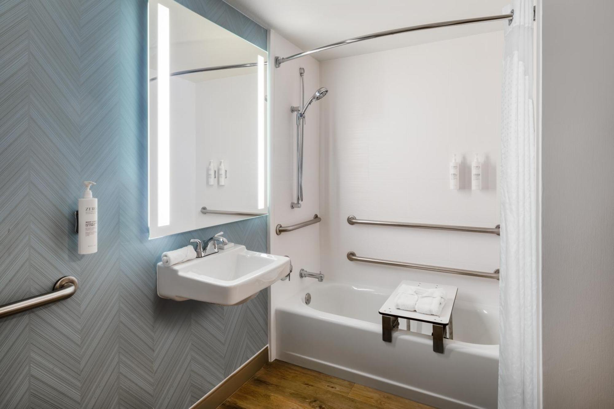 Hilton Garden Inn Μπέικερσφιλντ Εξωτερικό φωτογραφία